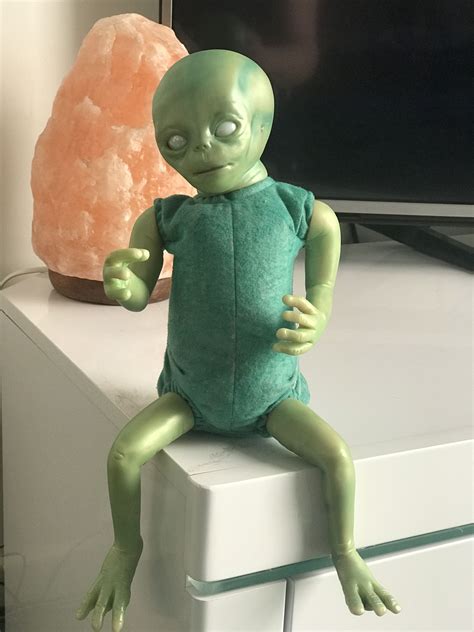 Videos Tagged with baby alien .